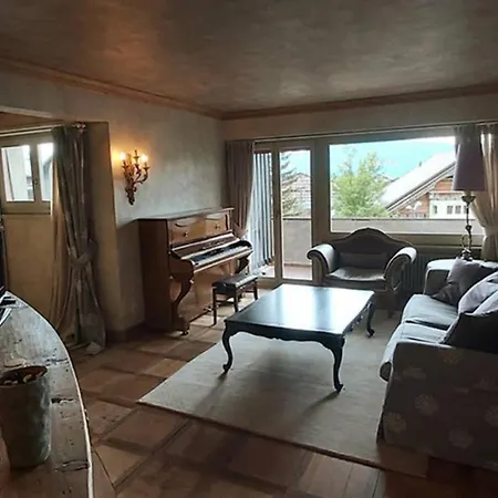 Beautiful Over The Mountain Apartman Crans-Montana